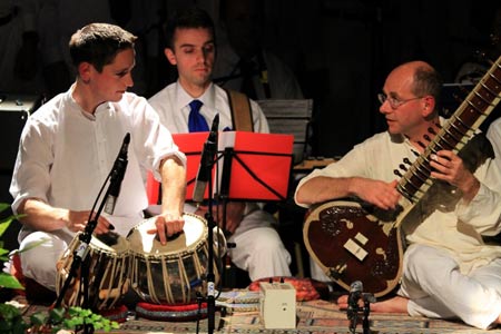 paris02-sitar
